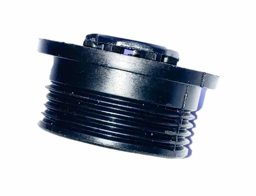 Gore-Tex - Screw + Plug 4 Gore-Tex - Screw + Plug – Image 2