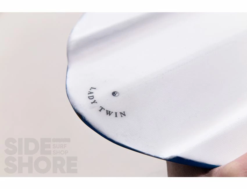 Lorentz - Lady Twin - 6'8 X 21" X 2.88" - 42.4 L - Twin - Futures 5 Lorentz - Lady Twin - 6'8 X 21" X 2.88" - 42.4 L - Twin - Futures – Image 3