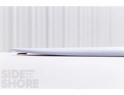 RNF Retro Revamp - 5'6 X 20.75" X 2.40" - 32 L - Quad - Futures 29 RNF Retro Revamp - 5'6 X 20.75" X 2.40" - 32 L - Quad - Futures -Side-Shore Soldes Magasin rnf retro revamp 56 x 2075 x 240 32 l quad futures lost 7