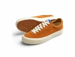 VM001 Suede LO Cheddar White